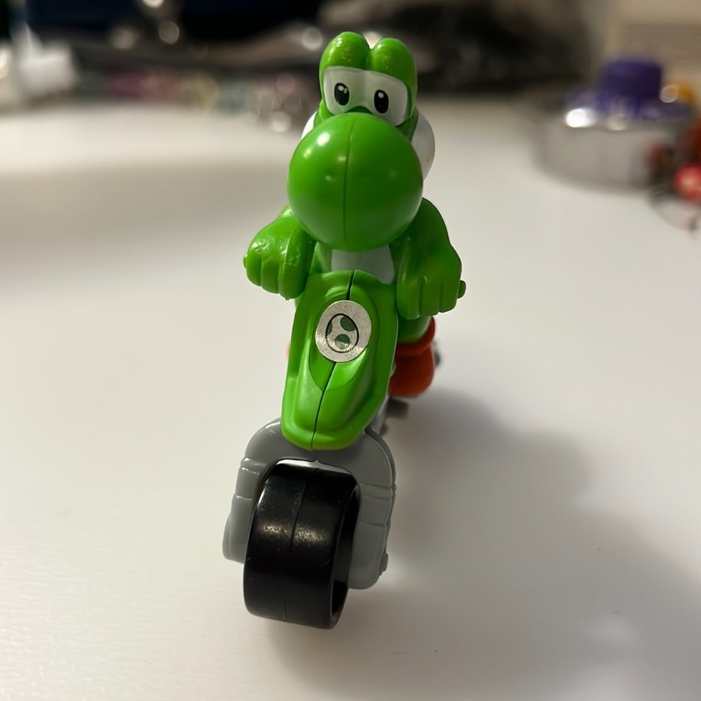 [MUST BUNDLE] Yoshi Action Figure